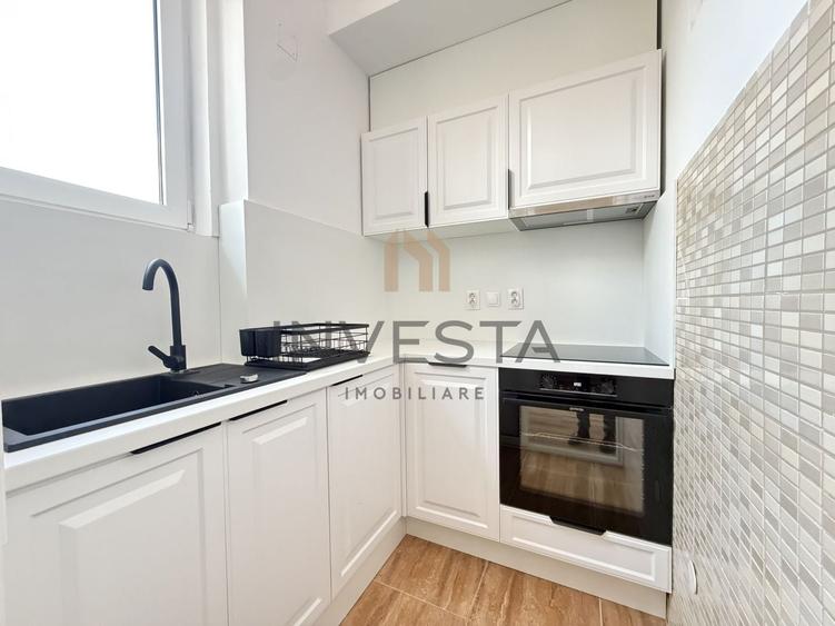 Apartament cu 4 camere semidecomandat în Central
