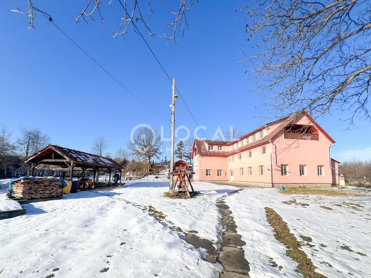Oferim spre vanzare cladire + teren in Arpasu de Sus, Sibiu - 1