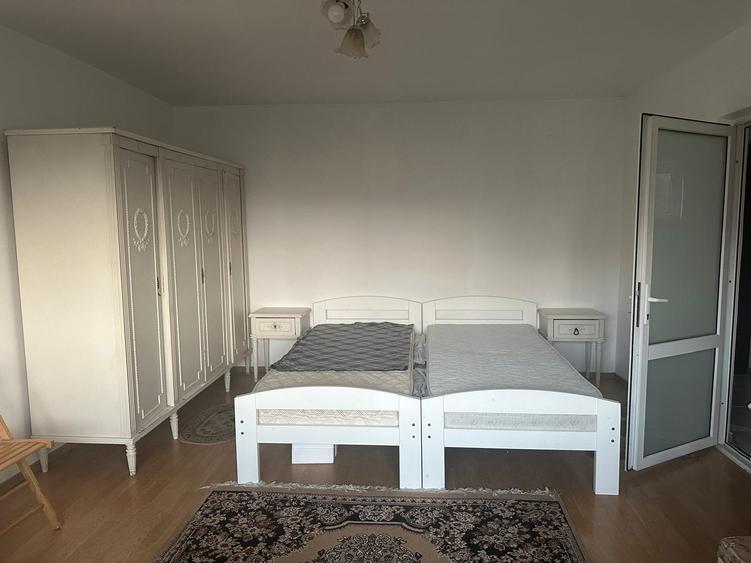 Lujerului- Dreptății - metrou -garsonieră 42 mp cu balcon închis, AC, mobilată - 6