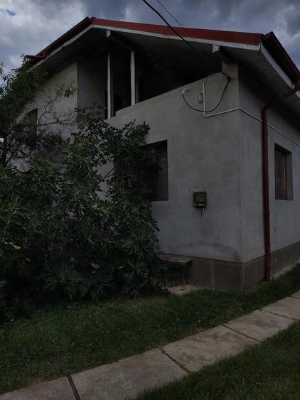 Casa de vanzare in loc. Aninoasa, jud Dambovita - 1