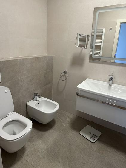 Penthouse de inchiriat - privesliste spectaculoasa bloc Prima premium - 6