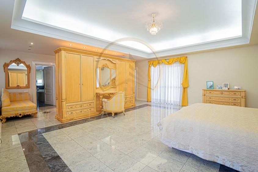 Ultracentral -Cladire impozanta  D+P+2E. - 23