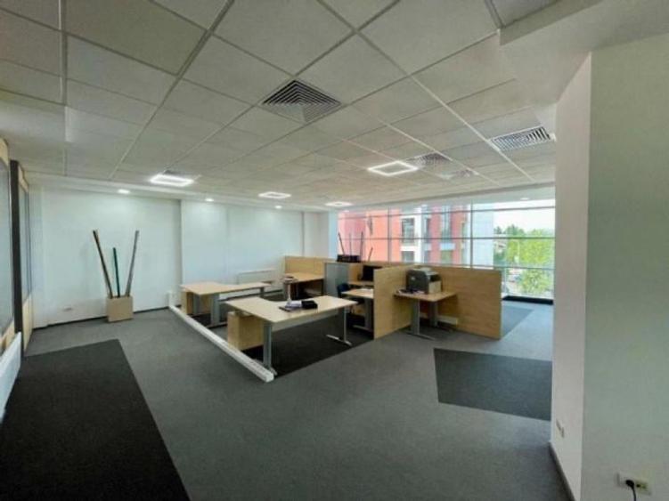Aviatiei imobil Office ultramodern - Suprafata construita: 350 mp - 3