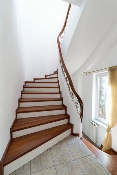 Piata Victoriei | Buzesti | 5 Camere | Curte | Vila Reprezentativa - 21