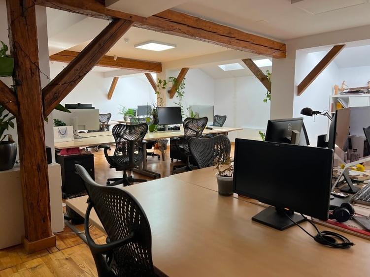 Birou Privat mobilat Ultracentral cu utilități și servicii incluse - 2