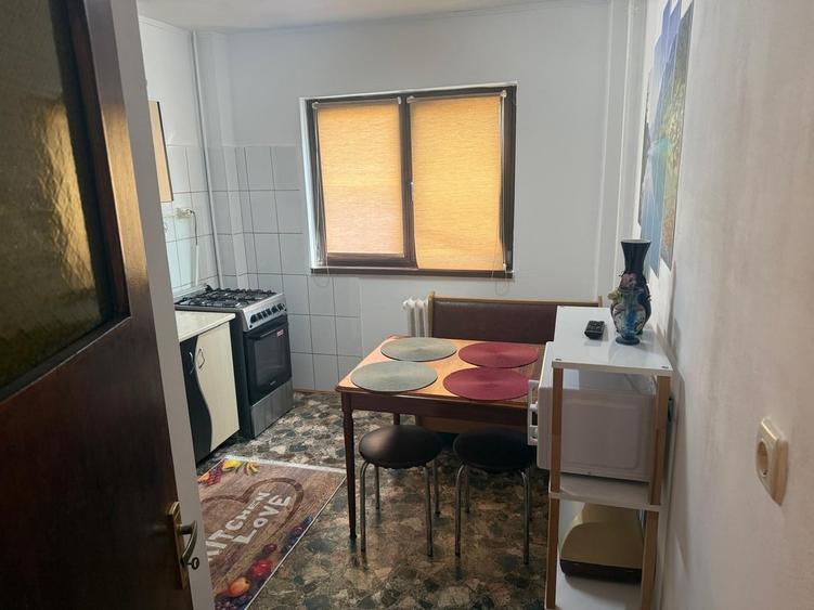 Parcul Tineretului, sector 4, apartament 3 camere decomandat 72 mp - 8