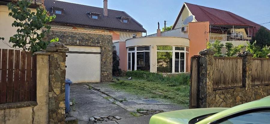 Casă cu 4 camere cu Teren 400 Mp în Elisabetin