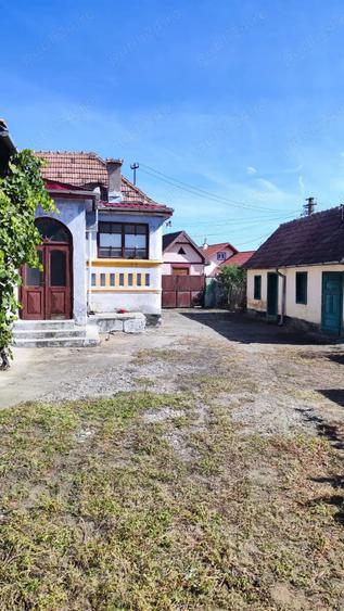Casă cu 4 camere în Drașov