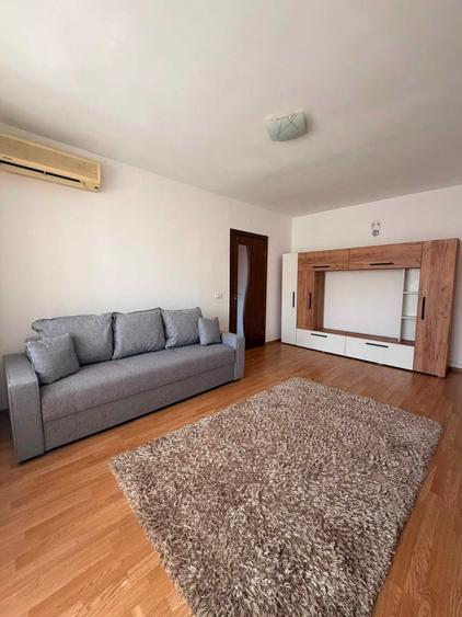Apartament cu 2 camere semidecomandat în Exterior Vest