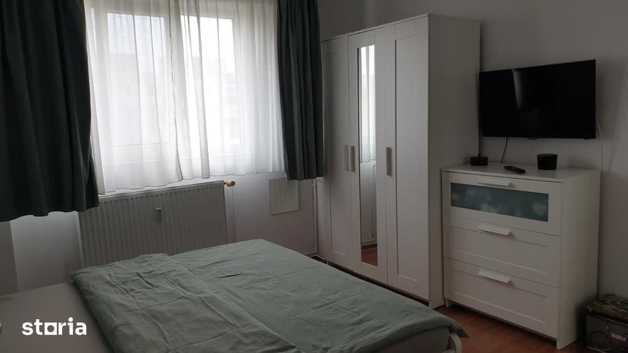 Apartament cu 2 camere decomandat în Vest