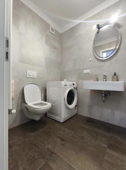 Apartament cu 2 camere decomandat, mobilat în Tractorul