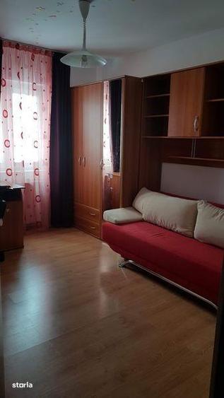 Apartament cu 3 camere decomandat în Tărlungeni