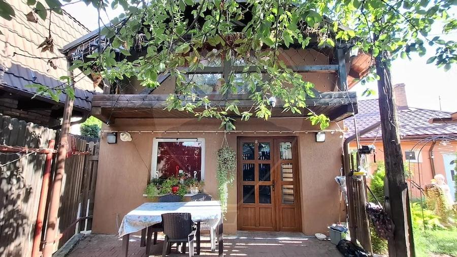 Casă cu 5 camere cu Teren 20 Mp în Central
