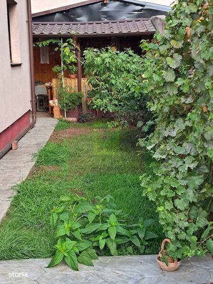 Casă cu 4 camere cu Teren 300 Mp în Prelungirea Ghencea