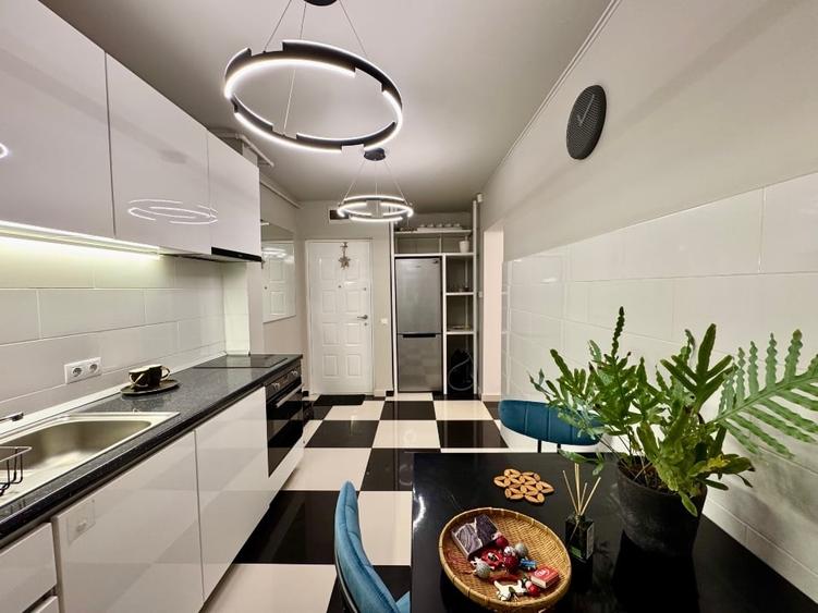 Apartament cu 2 camere semidecomandat, mobilat în Cornișa