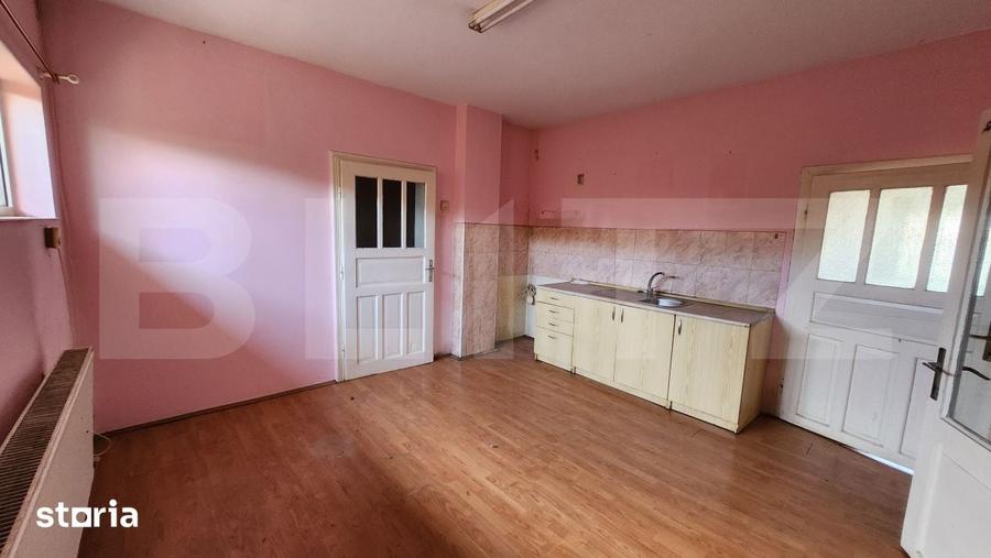Casă cu 4 camere cu Teren 1255 Mp în Sângeorgiu de Mureș