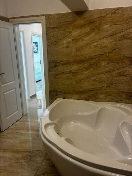 Apartament cu 3 camere, mobilat în Rahova