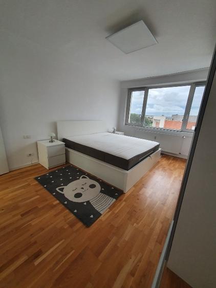Apartament cu 3 camere decomandat, mobilat în Complex Studențesc
