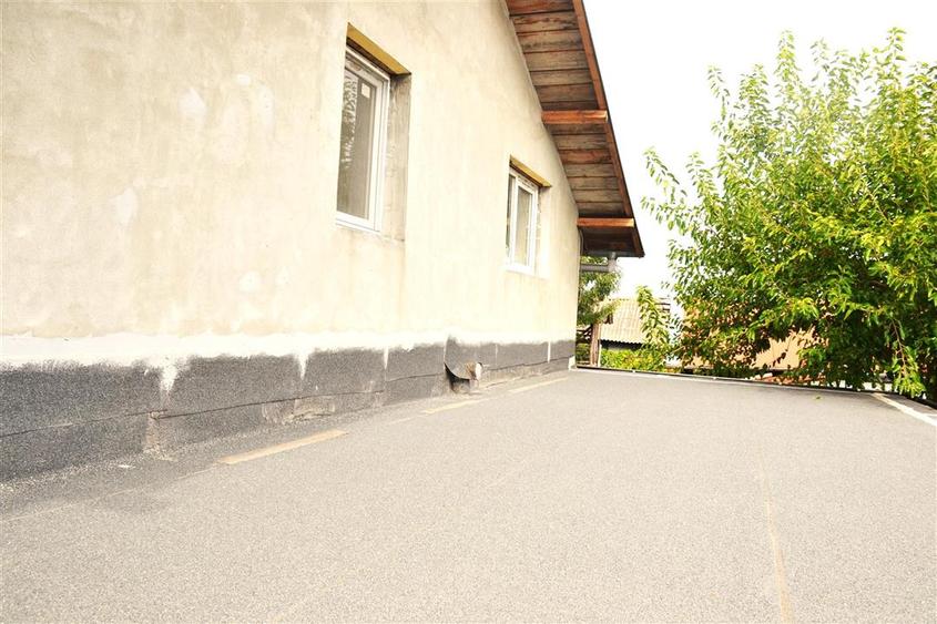Casă cu 5 camere cu Teren 800 Mp în Exterior Vest