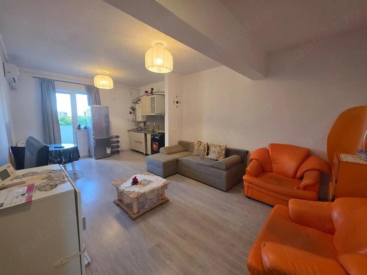 Apartament cu 2 camere semidecomandat în Berceni