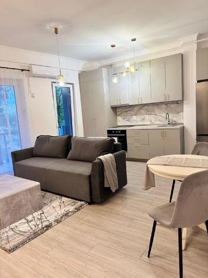 Apartament cu 2 camere decomandat în Dumbrăvița