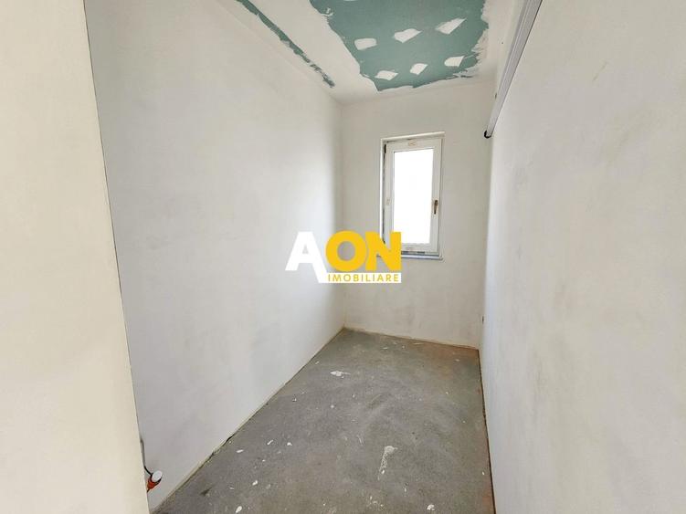 Casă individuală cu 6 camere cu Canalizare în Ciugud