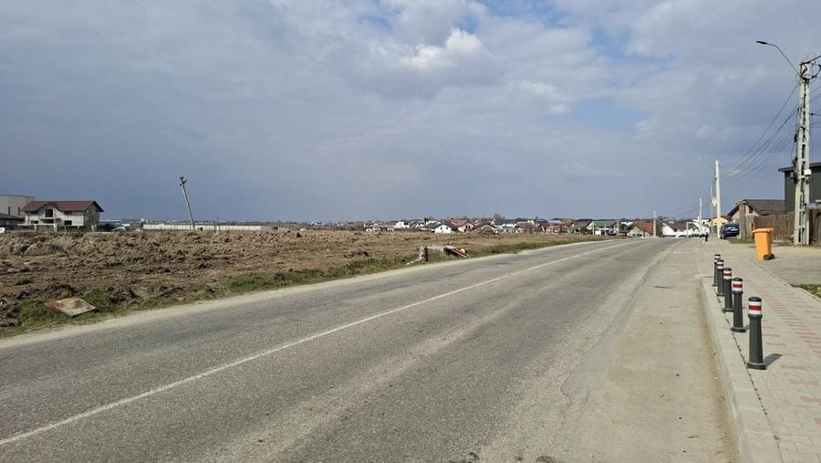Teren Construcții intravilan de 488 mp, în Bradu
