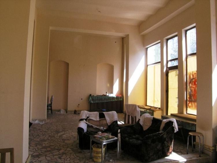 Unirii Bratianu cladire monument - 1