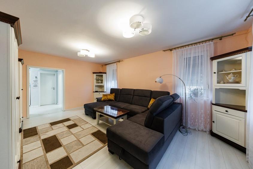 Casă mare 5 camere+casă mică, panouri, curte amenajată – Giroc, Comision 0 - 10