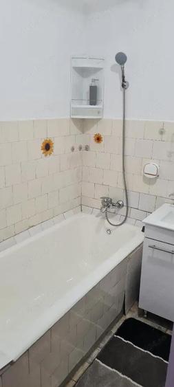 Giule?ti Prunaru-Podul Grant, 3 camere, 70 mp, et 7 8, semidecomandat, verere spate N-E, balcon mare - 7