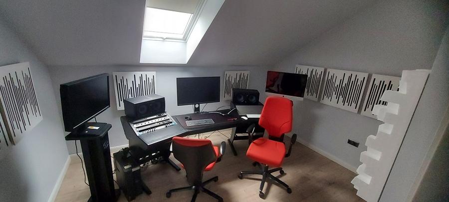 PF dau in chirie spatiu la mansarda 250 mp pt birouri cu bucatarie profesioanala - 4