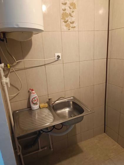 Garsoniera confort 3 Rahova Etaj 2 renovata(parchet nou,zugravita,boiler apa calda,retea gaze pana la vecin) - 1