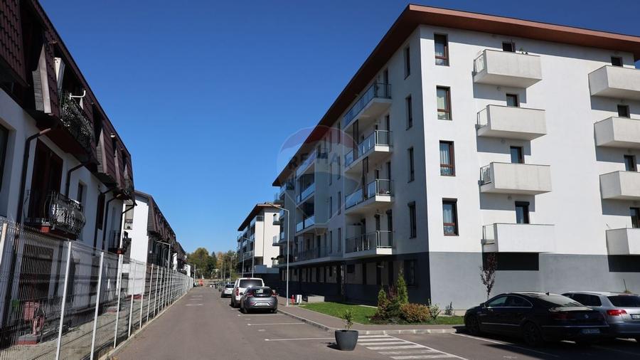 Apartament cu 2 camere de inchiriat in zona Tractorul - 1