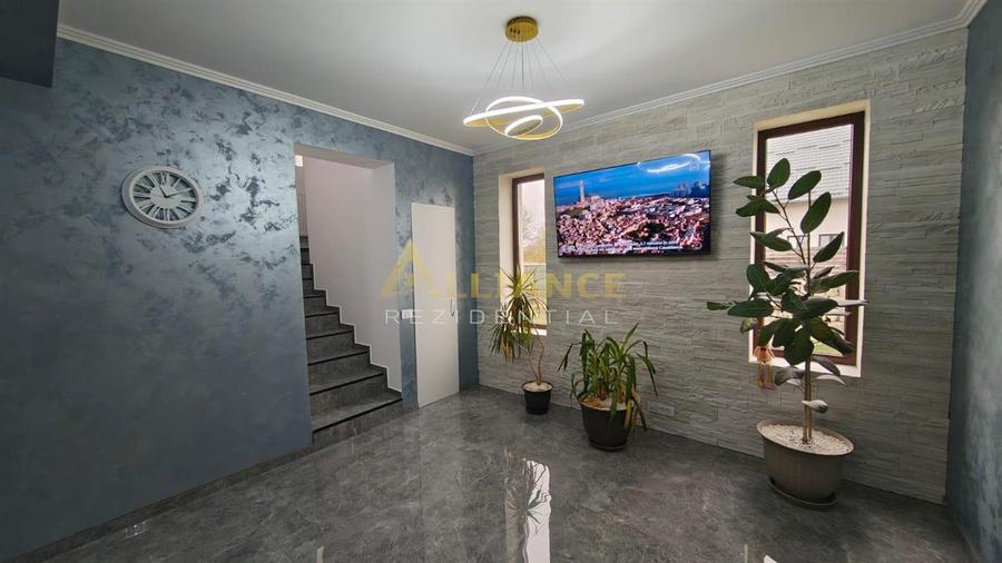 Casa cu etaj - Mobilata/utilata- gata de mutat - 9