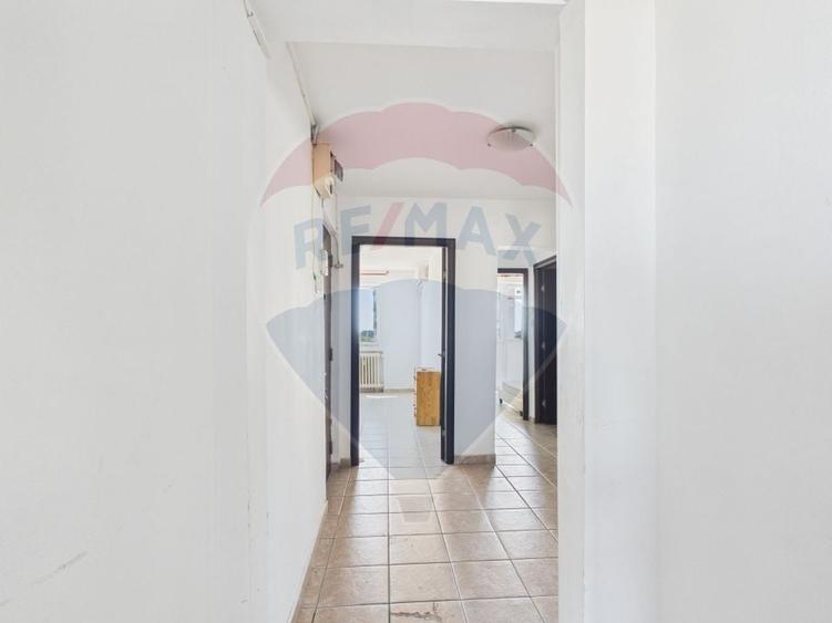 Apartament 4 camere cu vedere superbă la Lacul Tei - 8