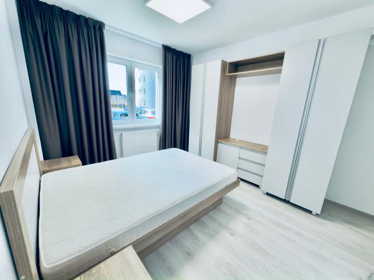 Apartament de inchiriat cu 3 camere in zona Tractorul,parter/8 loc de parcare - 10