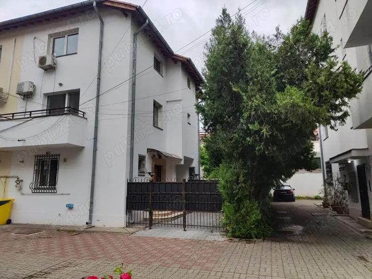 Herastrau , spatele Ambasadei Chineze - 1