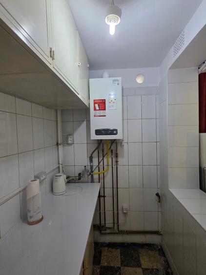 Garsonieră nemobilată – Metrou Drumul Taberei, Plazza Mall, Piața Moghioroș - 4