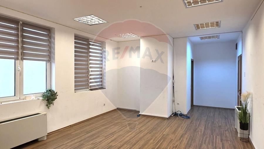 Birou de inchiriat in Brasov zona centrala in cladire de birouri - 11