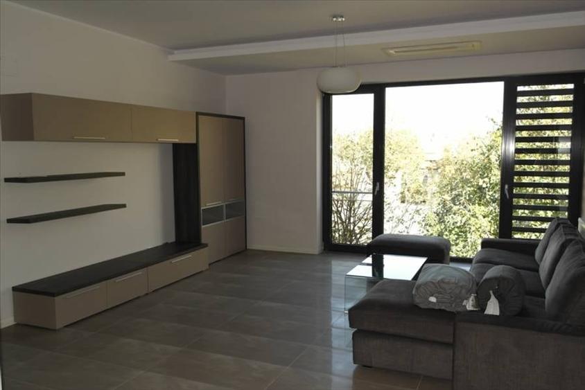 Centru 3cam 2bai garaj subteran centrala gaz termen lung cu decontare - 1