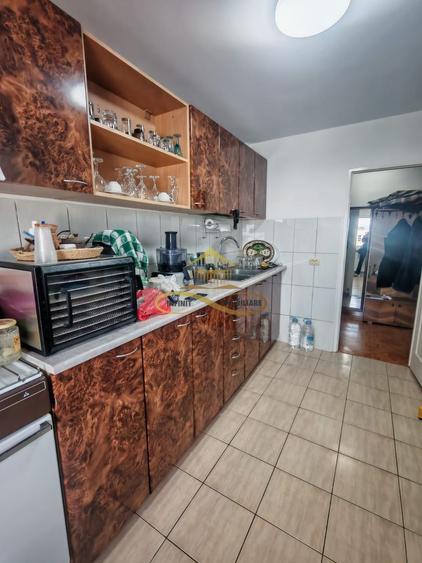 Vand apartament 3 camere decomandate – zonă Ștefan cel Mare - 7