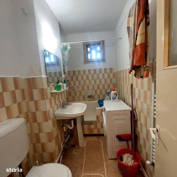 Apartament 3 camere Micro 17, stradal - 1