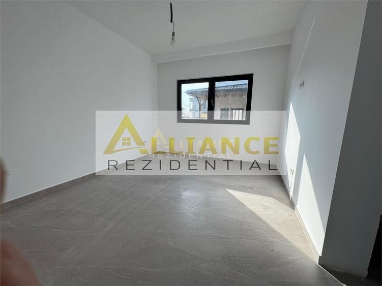 Casă individuală cu 5 camere cu Canalizare în Central