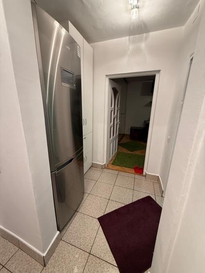 Piata Victoriei,loc de parcare Adp,decomandat,5 min metrou - 6