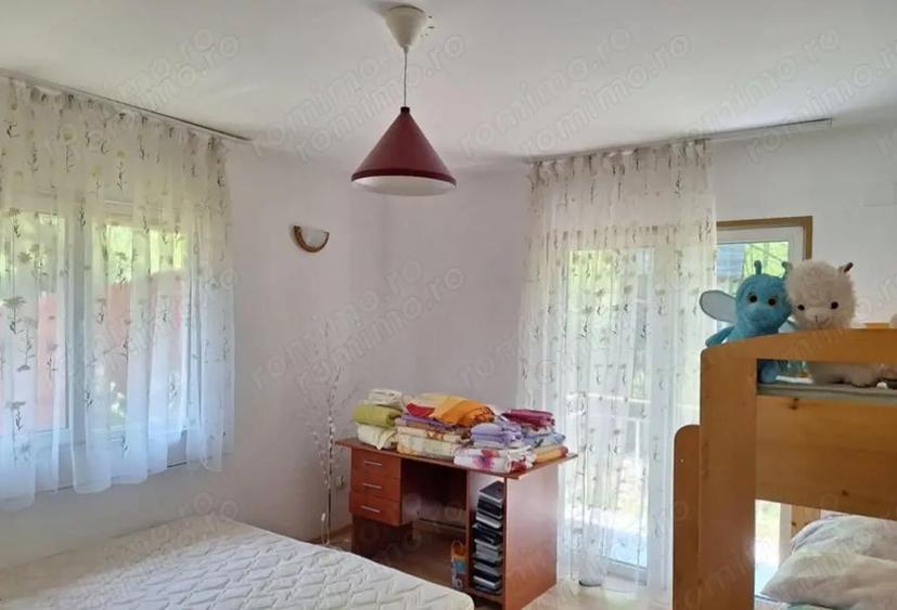 Vila spa?ioasa de vanzare in Breaza, 270 mp utili si teren de 6242 mp - 3