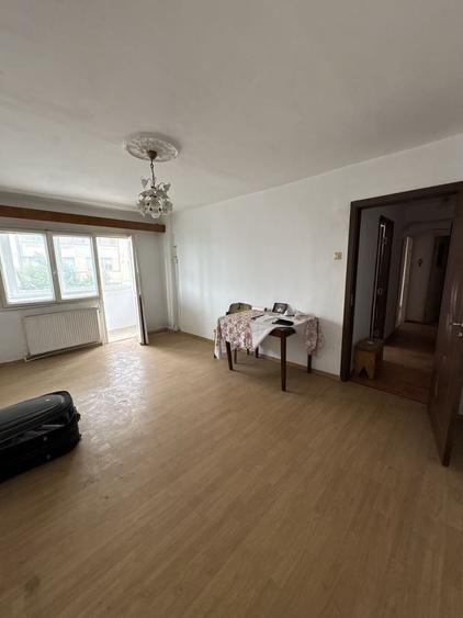 Apartament 3 camere Buhusi - 2