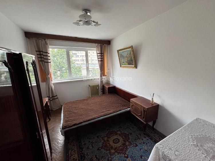 Apartament cu 3 camere semidecomandat în Lujerului