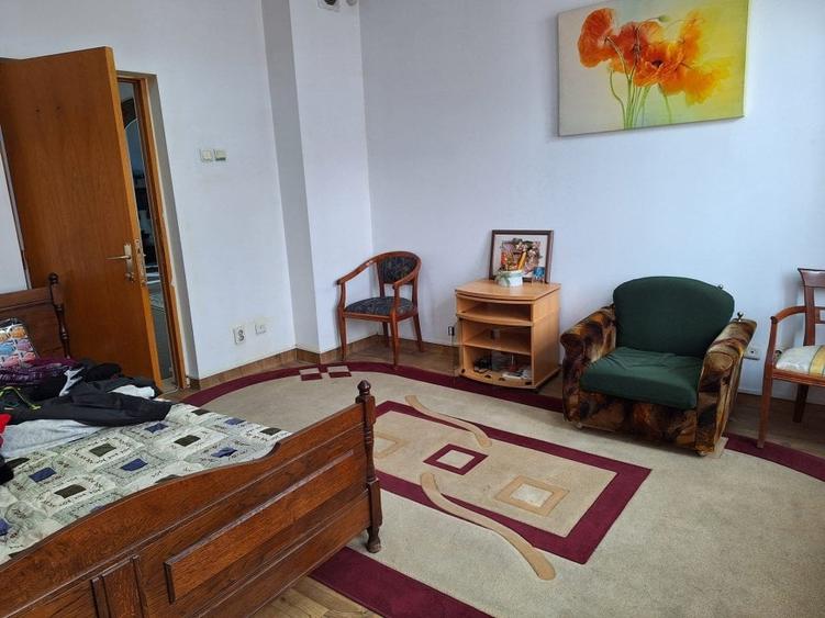 Vila fara risc seismic,renovata,izolata ext,P+1+pod inalt,9 camere,4 bai,pivnita - 28