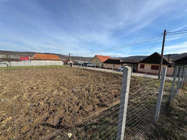 Vand teren intravilan in localitatea Copacel, Bihor. 3082 mp - 3