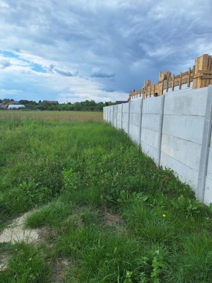 Teren in Teis zona Scoala - 2